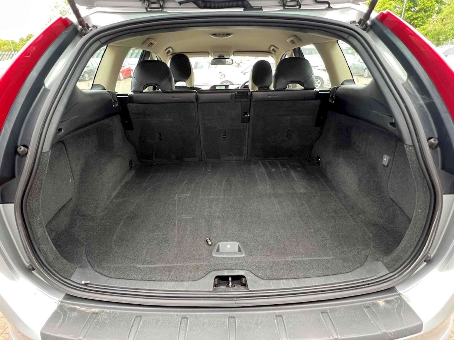 Used Volvo XC60 2010 for sale - 77872458: Photo 32