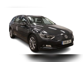 Volkswagen - Passat