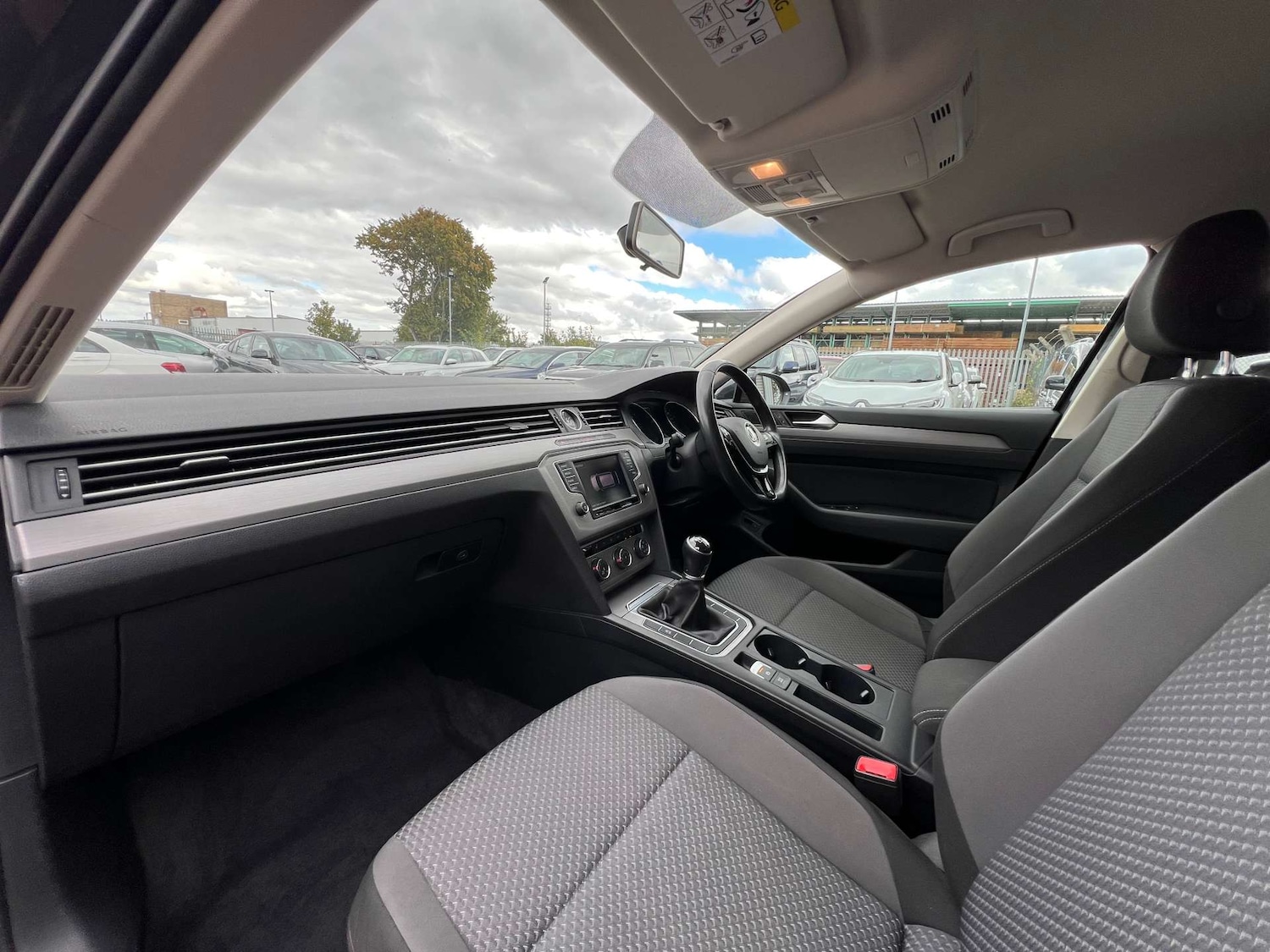 Used Volkswagen Passat 2016 for sale - 75959342: Photo 32