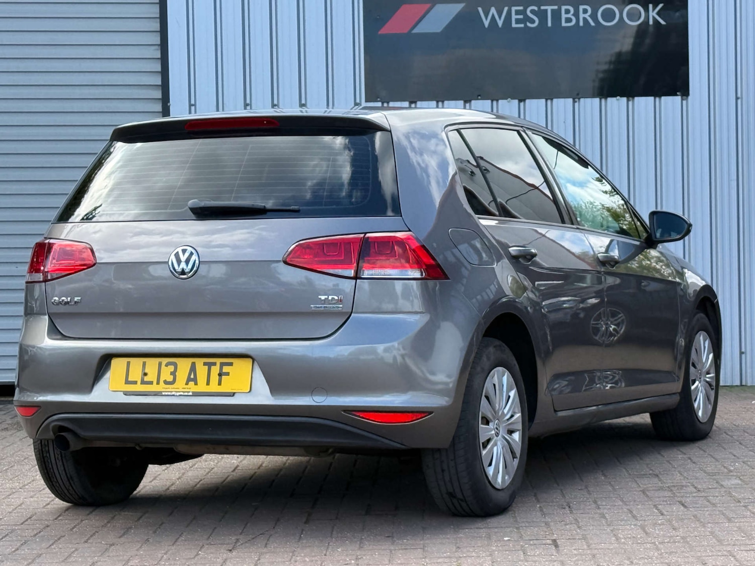 Used Volkswagen Golf 2013 for sale - 76601634: Photo 2