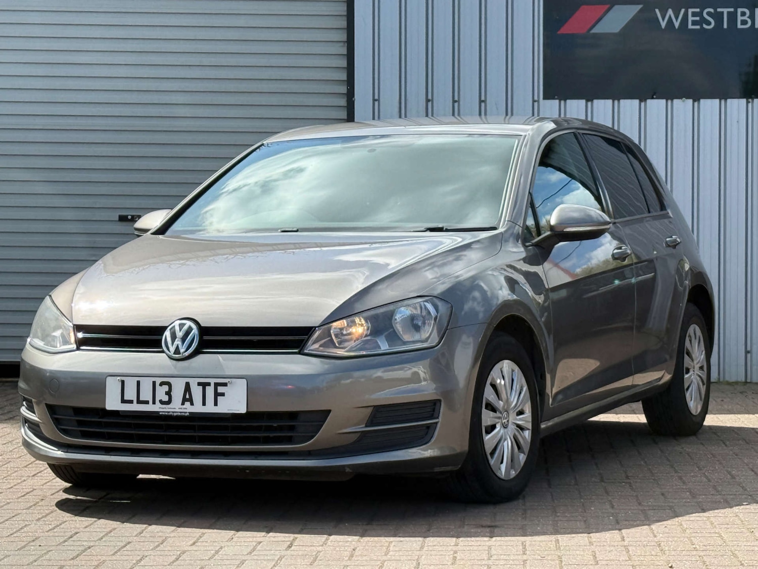 Used Volkswagen Golf 2013 for sale - 76601634: Photo 4