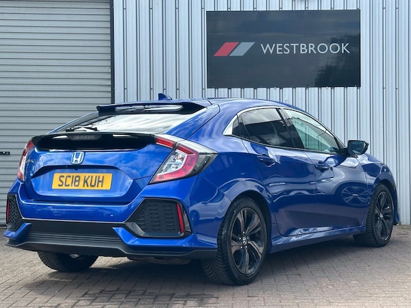 Used Honda Civic 2018 for sale - 75398066: Photo 2