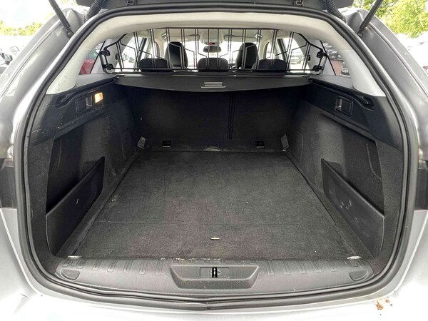 Used Peugeot 308 SW 2019 for sale - 71522679: Photo 42