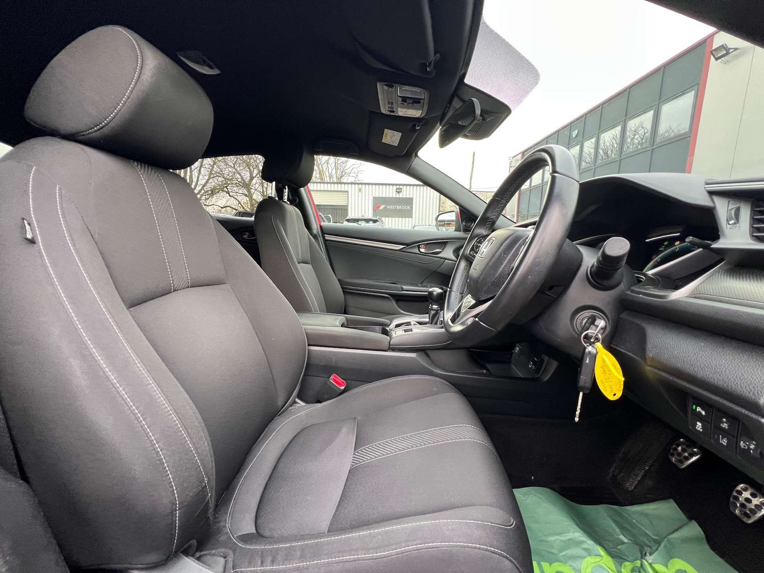 Used Honda Civic 2018 for sale - 76595816: Photo 31