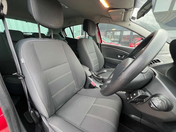 Used Renault Megane 2013 for sale - 73975489: Photo 19