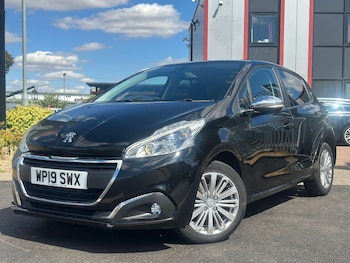 Used Peugeot 208 2019 for sale - 79359177: Photo