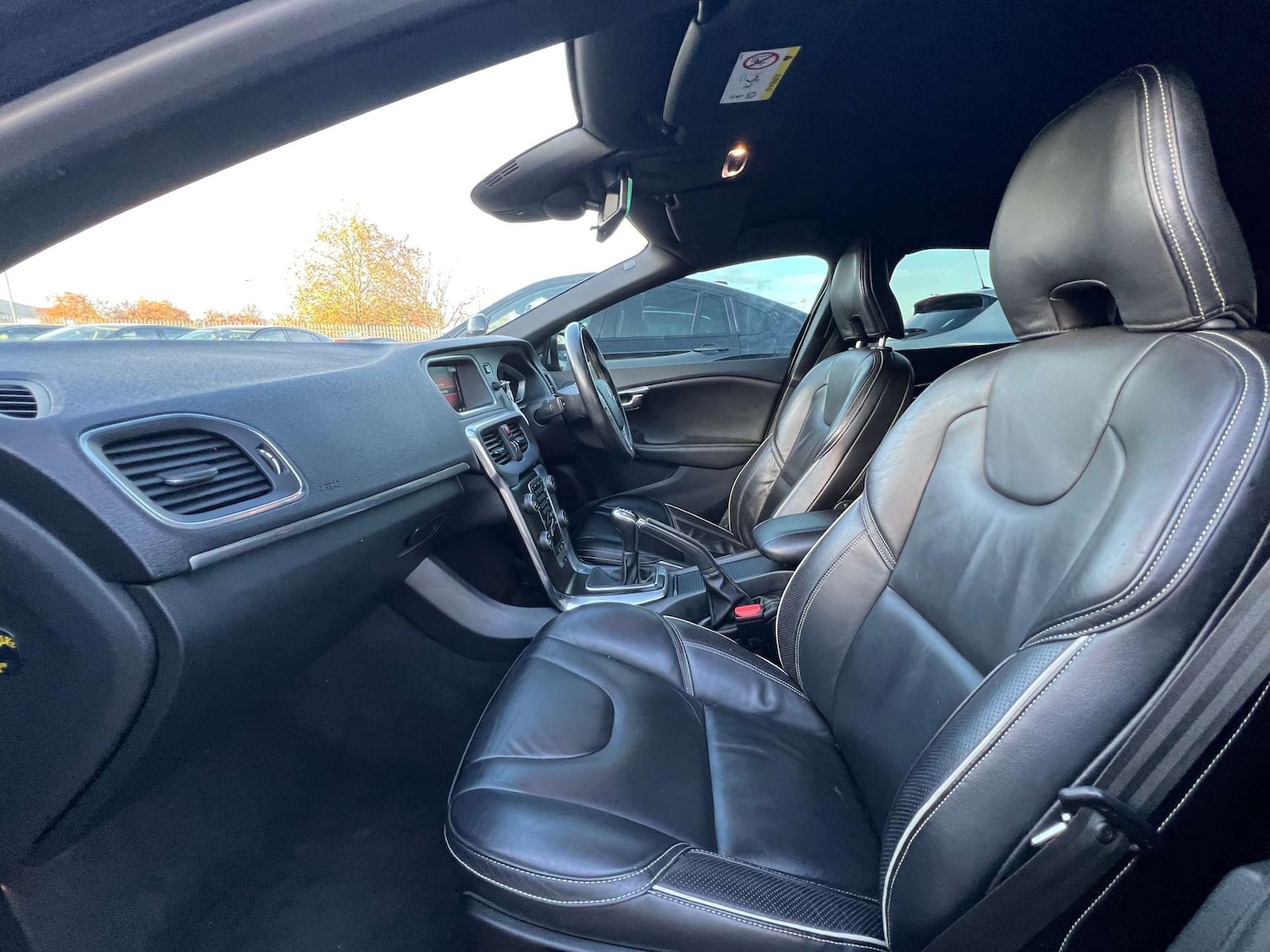 Used Volvo V40 2015 for sale - 76007320: Photo 30