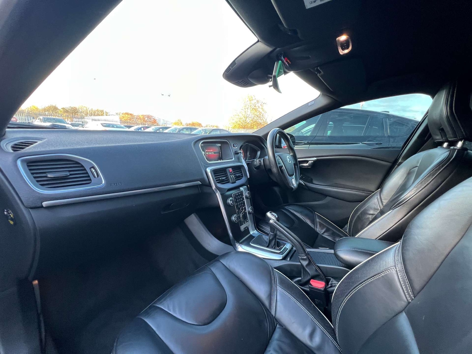 Used Volvo V40 2015 for sale - 76007320: Photo 31