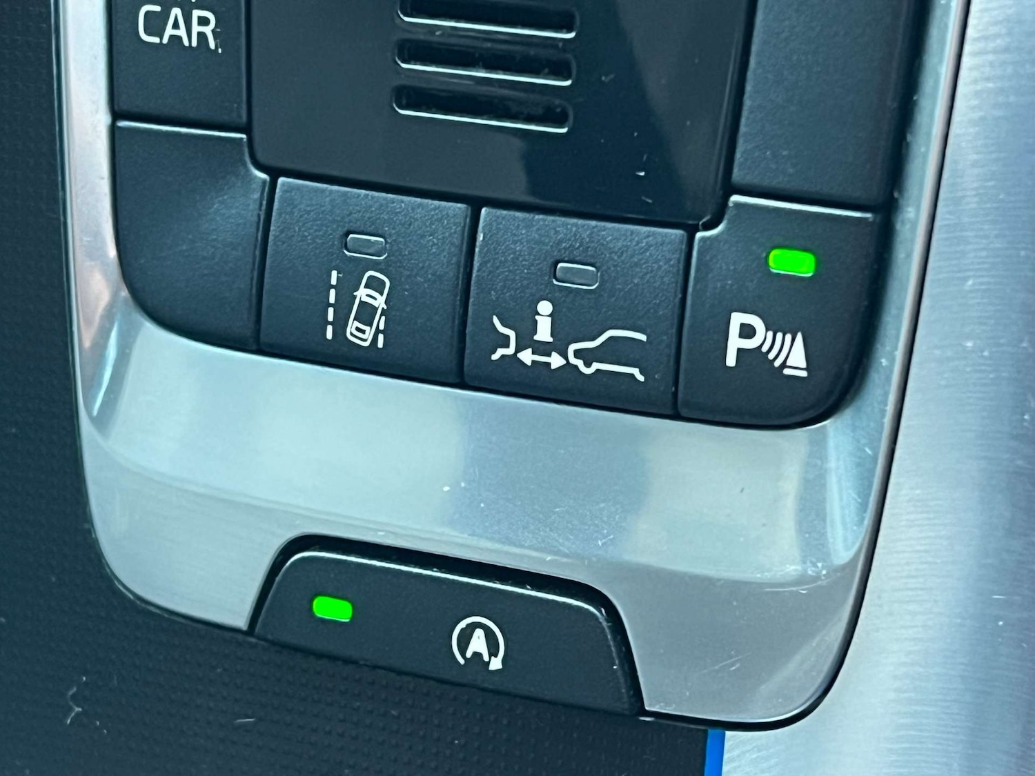 Used Volvo V40 2015 for sale - 76007320: Photo 42