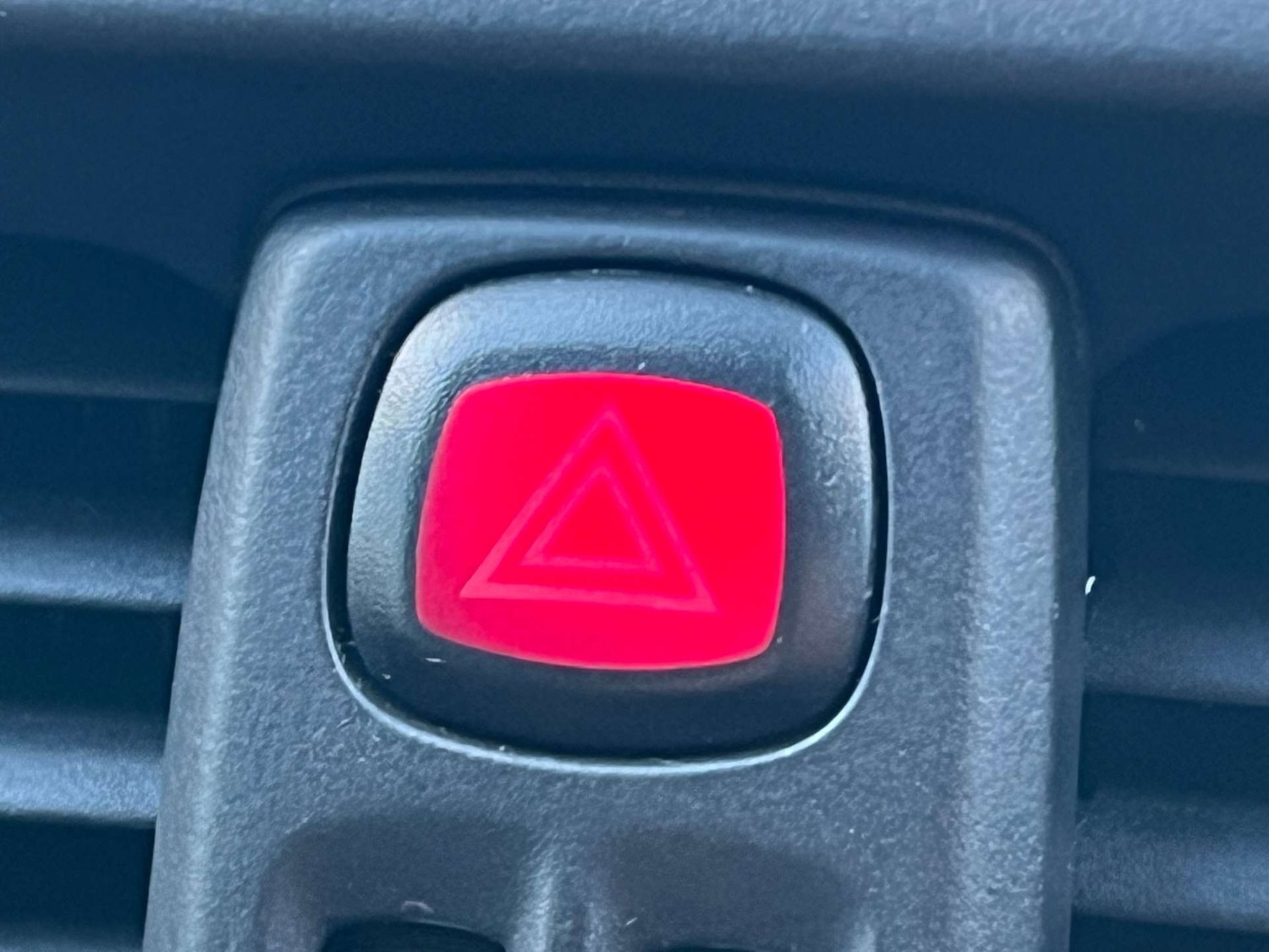 Used Volvo V40 2015 for sale - 76007320: Photo 45