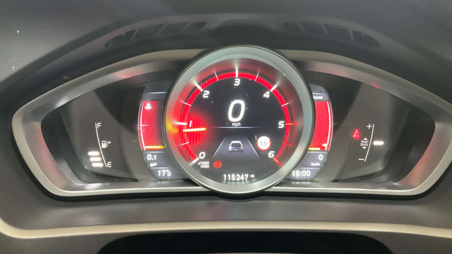 Used Volvo V40 2015 for sale - 76007320: Photo 9