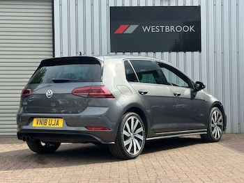Used Volkswagen Golf 2018 for sale - 75408371: Photo