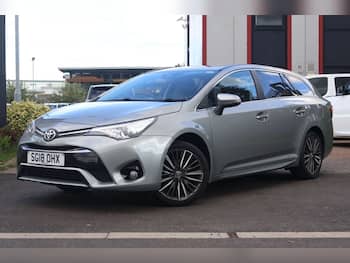 Used Toyota Avensis 2018 for sale - 79803680: Photo