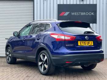 Used Nissan Qashqai 2015 for sale - 73851010: Photo