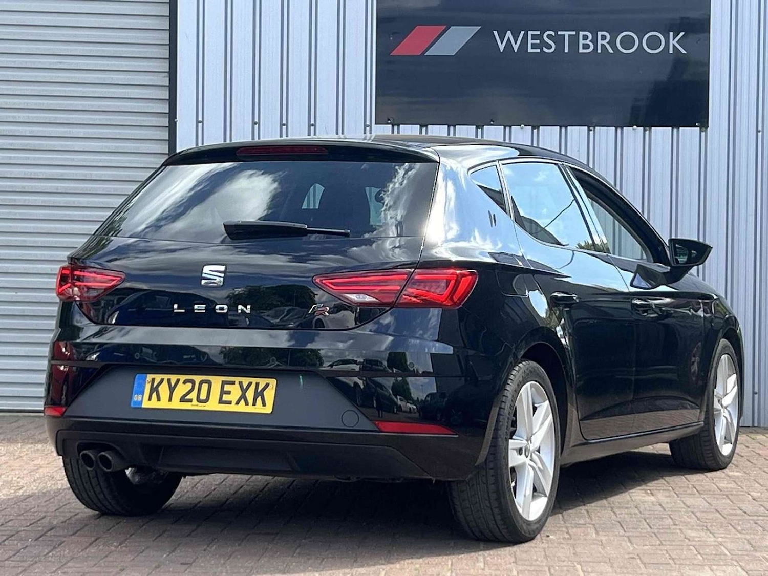 Used SEAT Leon 2020 for sale - 76601173: Photo 2