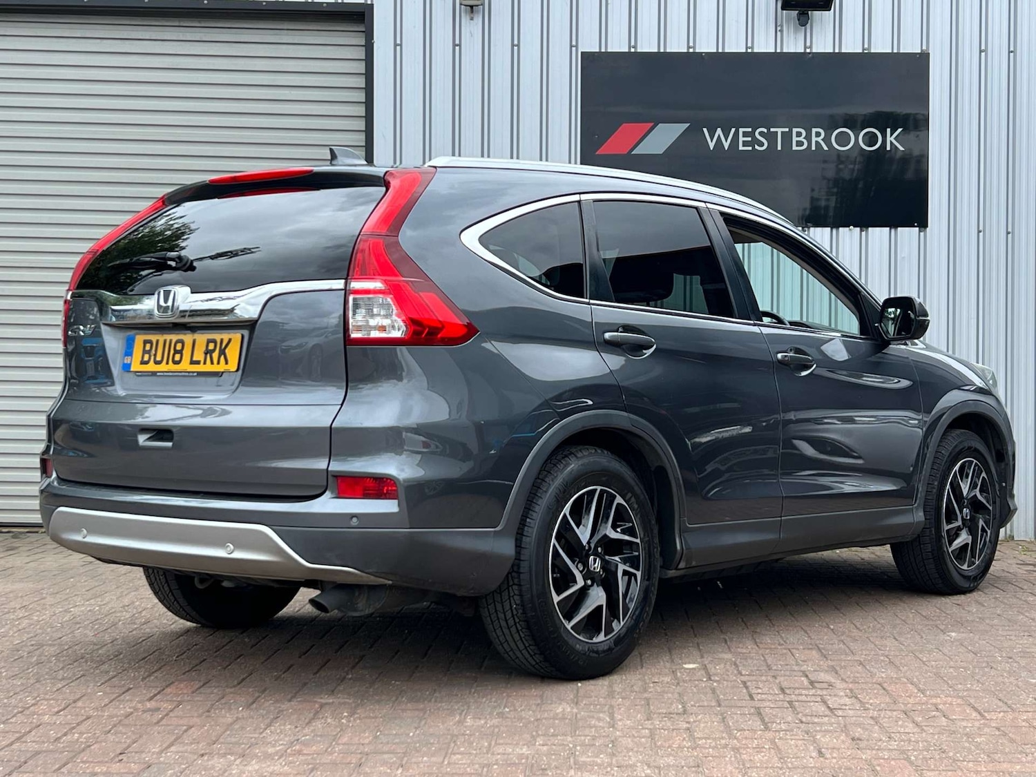 Used Honda CR-V 2018 for sale - 77662791: Photo 2