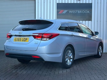 Used Hyundai i40 2015 for sale - 76277596: Photo