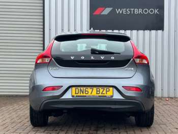 Used Volvo V40 2017 for sale - 73918802: Photo