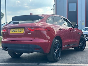 Used Jaguar F-Pace 2017 for sale - 79020891: Photo
