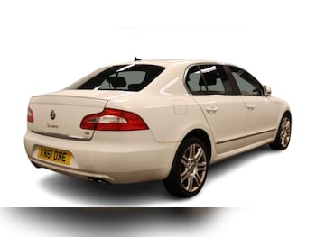 Used Skoda Superb 2011 for sale - 75762100: Photo