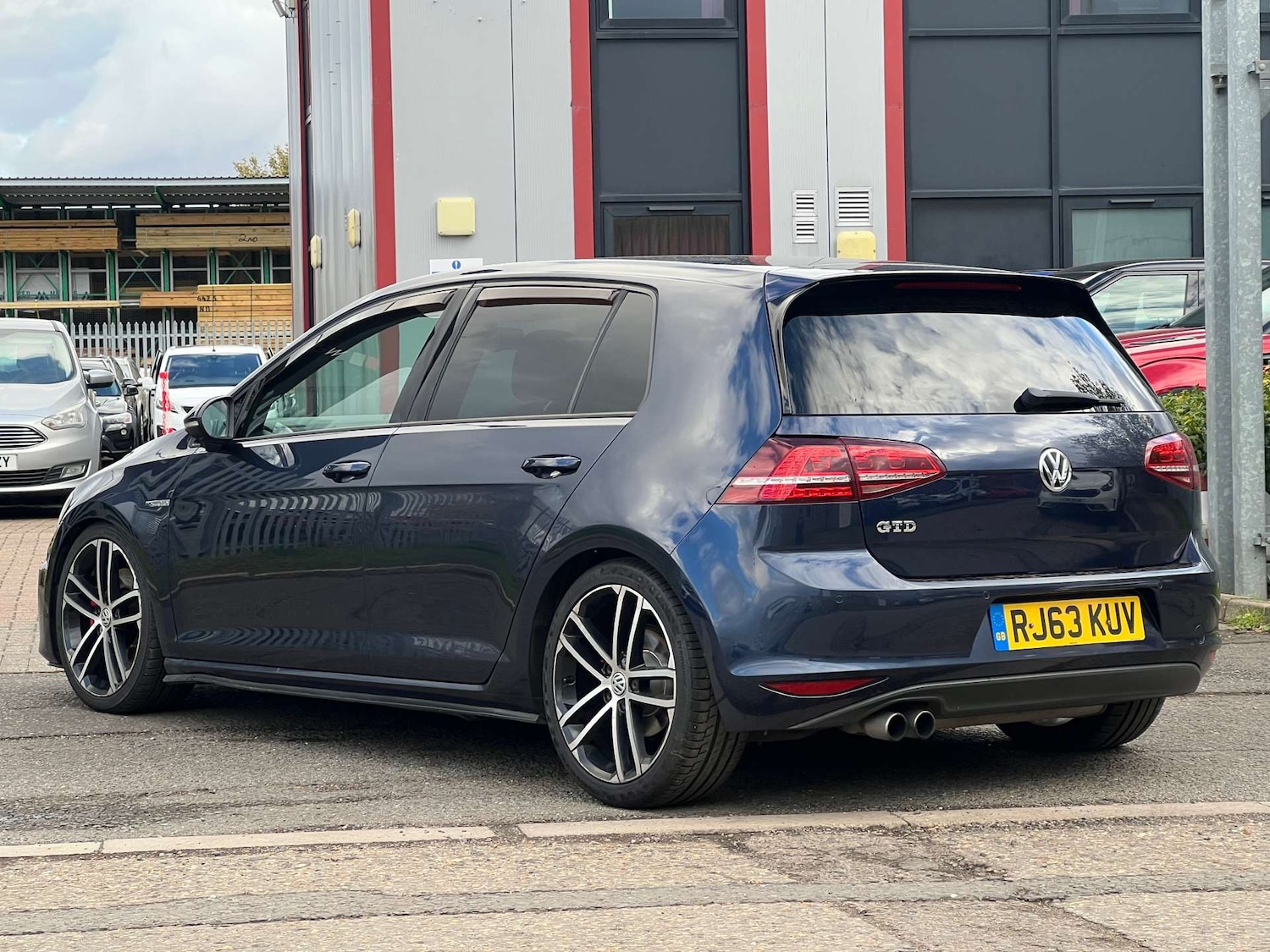 Used Volkswagen Golf 2014 for sale - 76068155: Photo 11