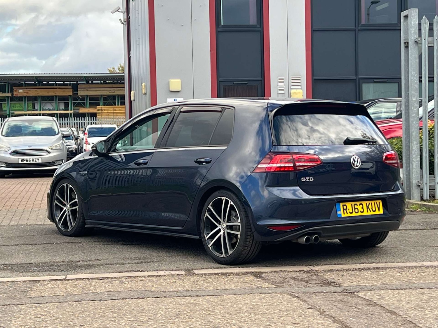 Used Volkswagen Golf 2014 for sale - 76068155: Photo 21