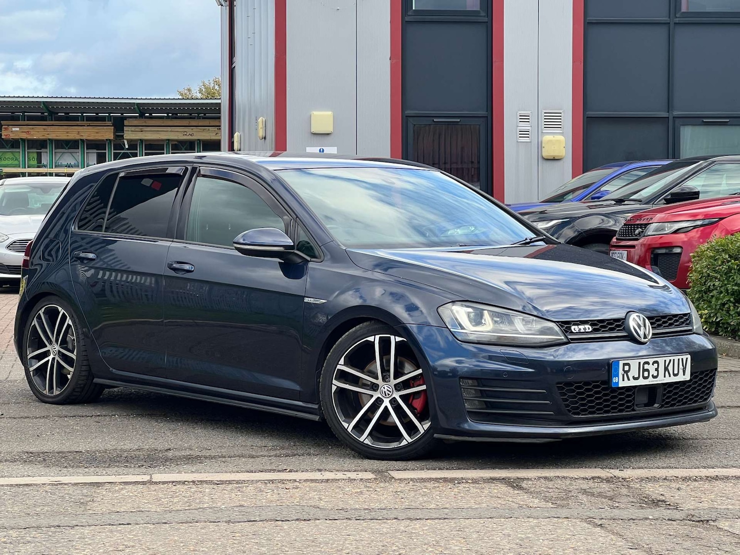 Used Volkswagen Golf 2014 for sale - 76068155: Photo 3