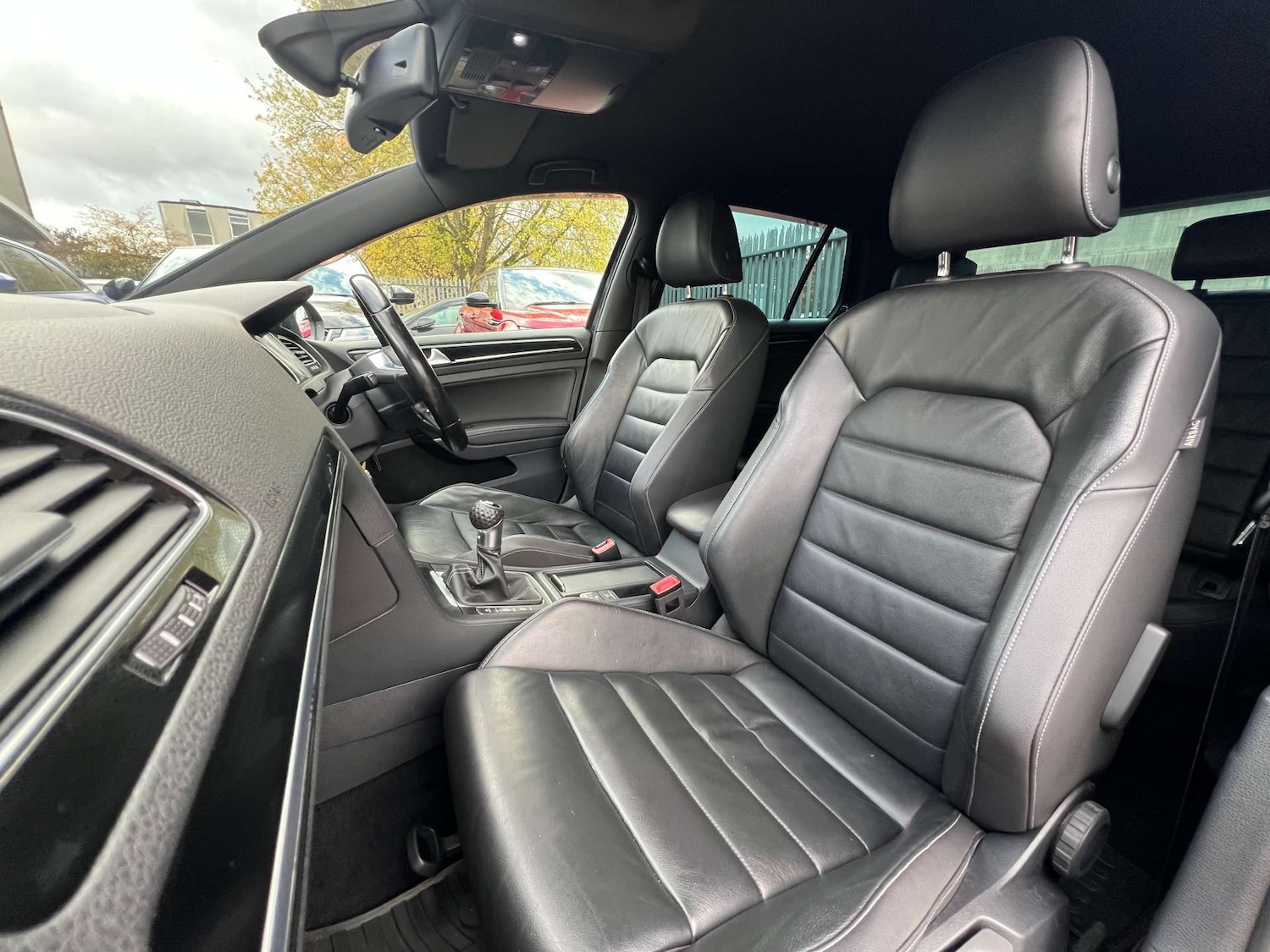 Used Volkswagen Golf 2014 for sale - 76068155: Photo 38