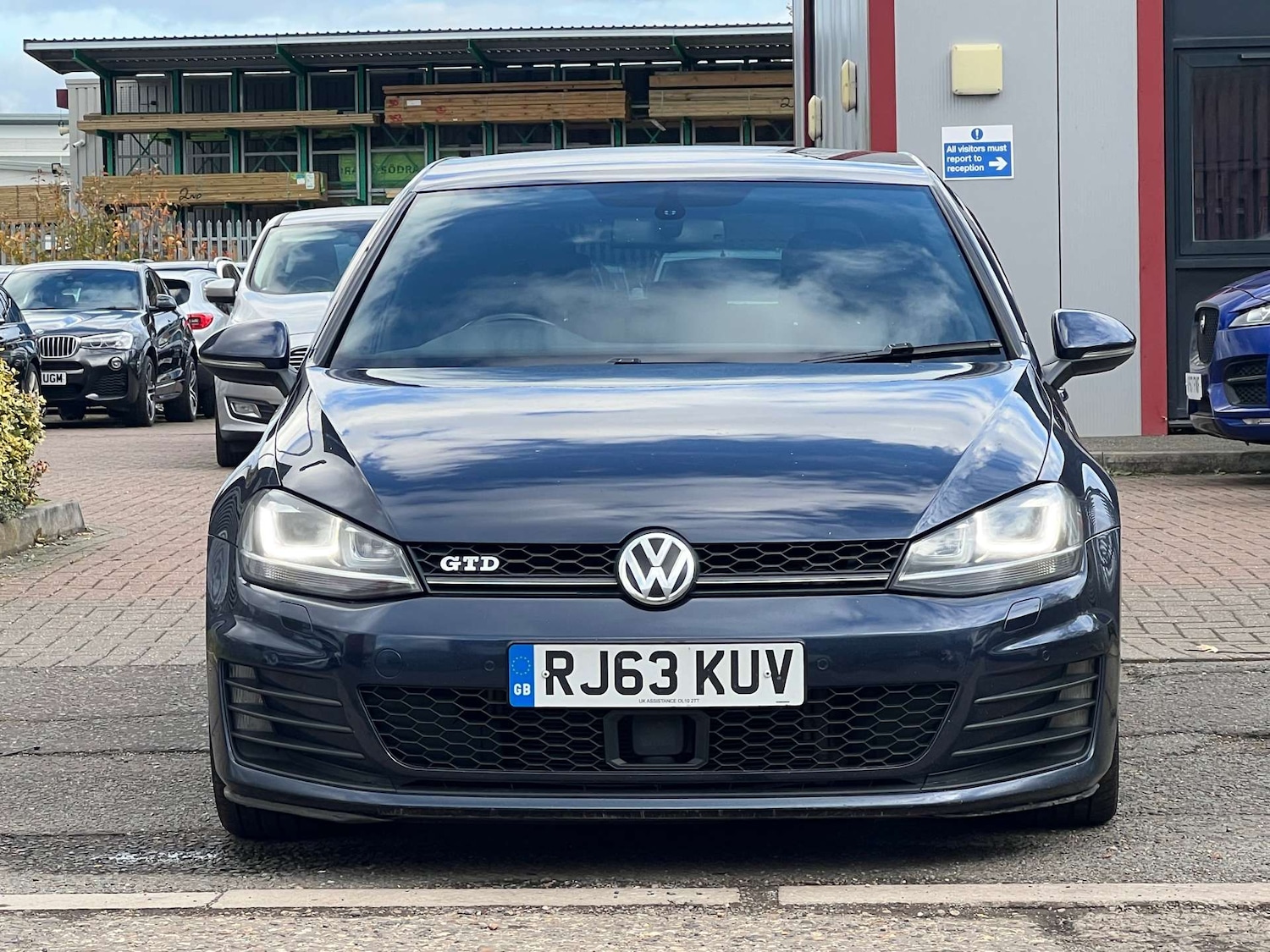 Used Volkswagen Golf 2014 for sale - 76068155: Photo 4