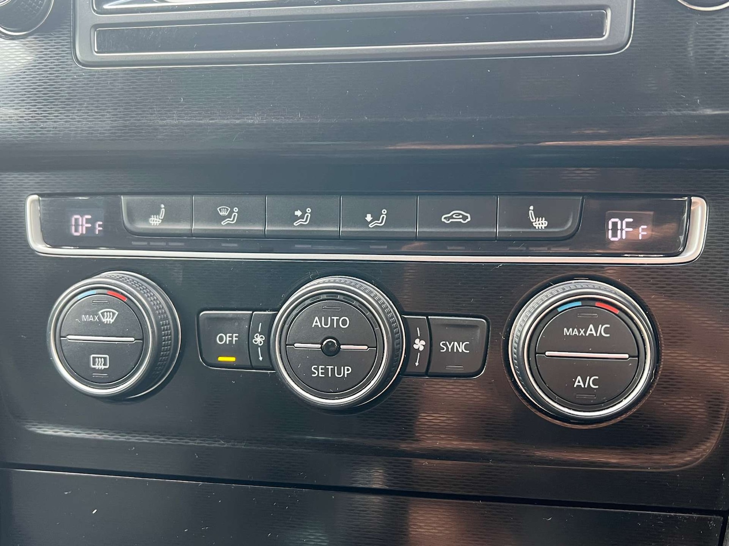 Used Volkswagen Golf 2014 for sale - 76068155: Photo 50