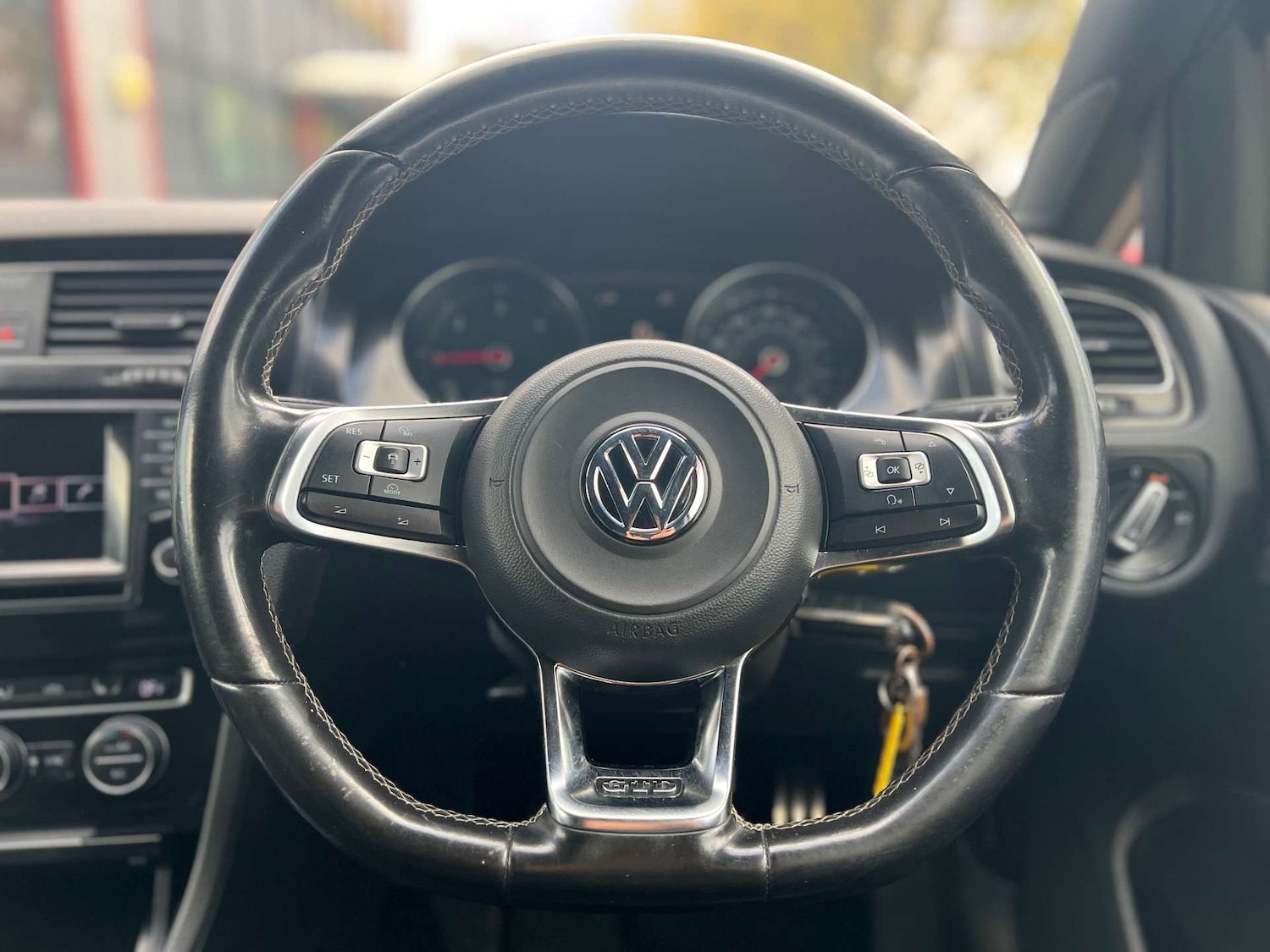 Used Volkswagen Golf 2014 for sale - 76068155: Photo 64