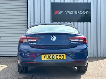 Used Vauxhall Insignia 2018 for sale - 75966405: Photo