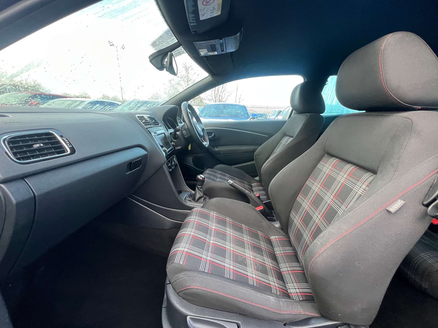 Used Volkswagen Polo 2016 for sale - 76547256: Photo 25