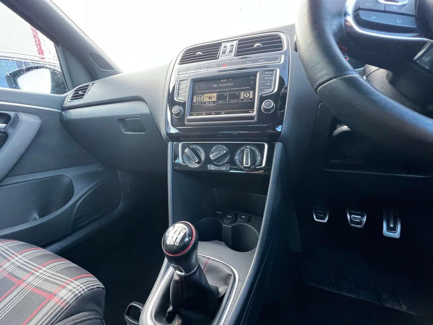 Used Volkswagen Polo 2016 for sale - 76547256: Photo 29