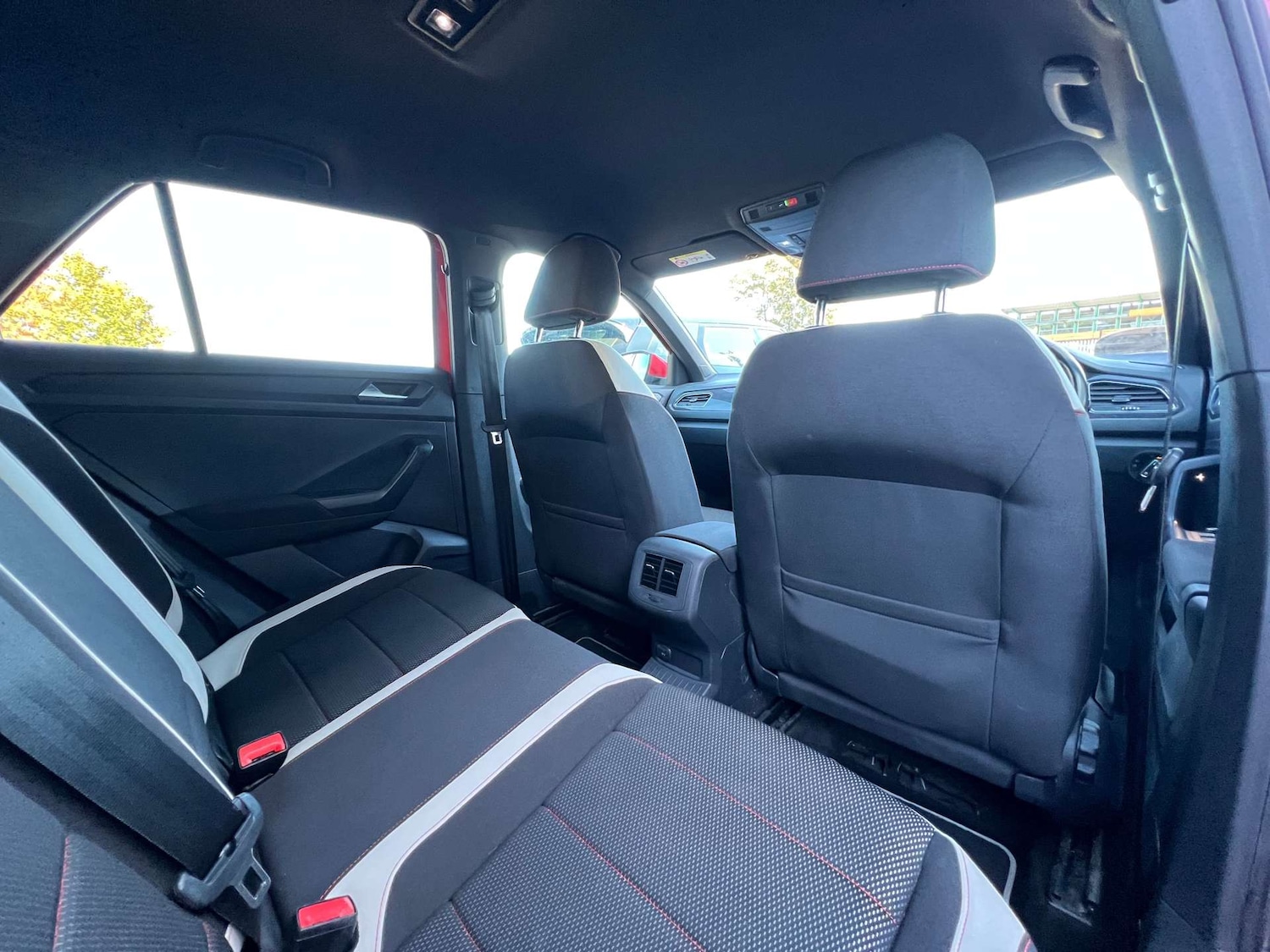 Used Volkswagen T-Roc 2018 for sale - 75956100: Photo 26