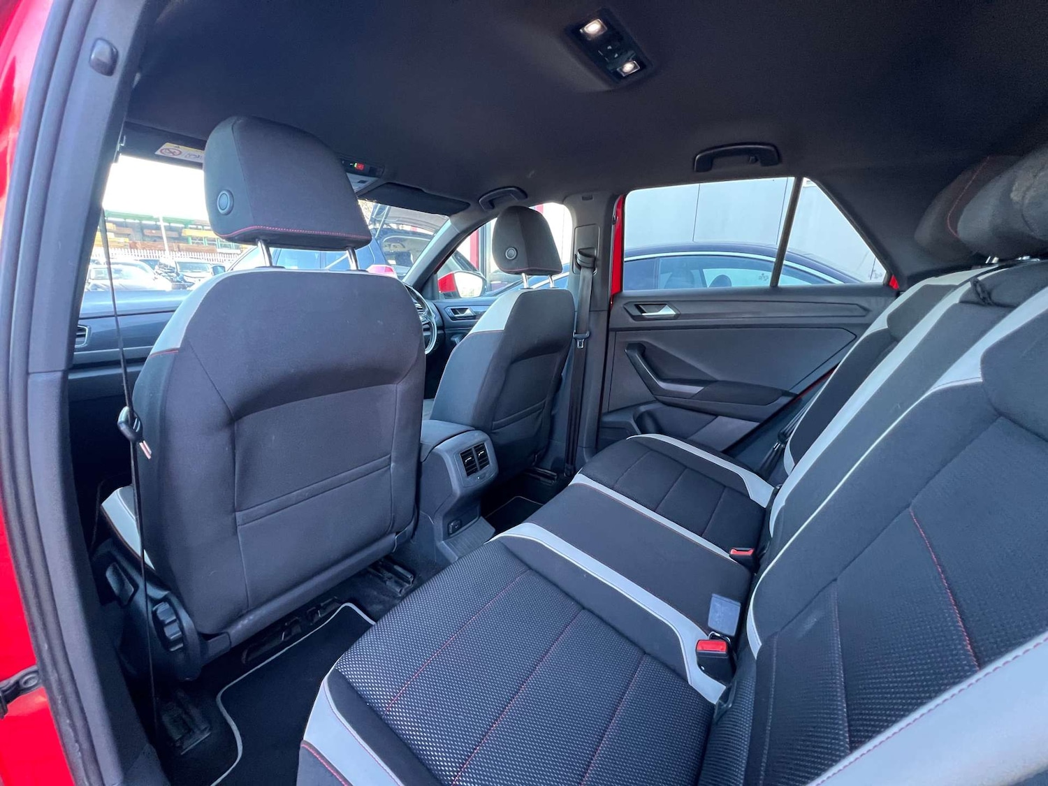 Used Volkswagen T-Roc 2018 for sale - 75956100: Photo 29