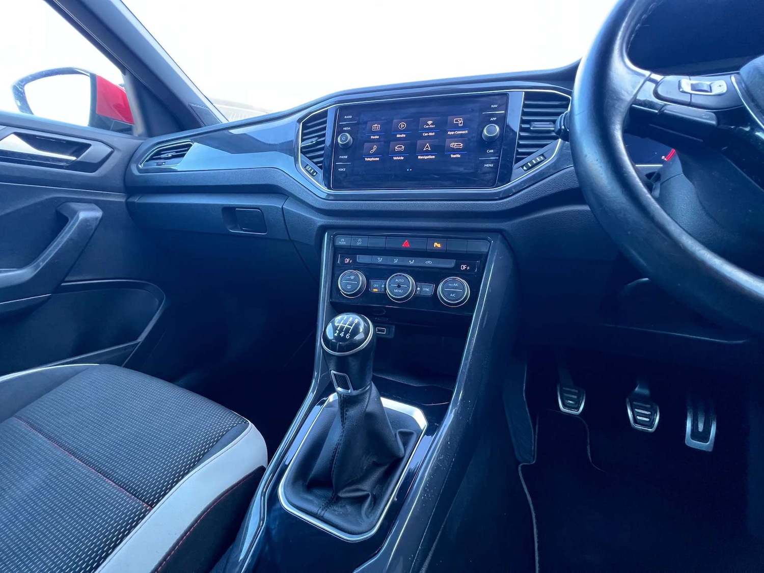 Used Volkswagen T-Roc 2018 for sale - 75956100: Photo 36