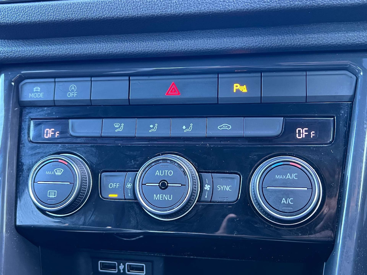 Used Volkswagen T-Roc 2018 for sale - 75956100: Photo 39