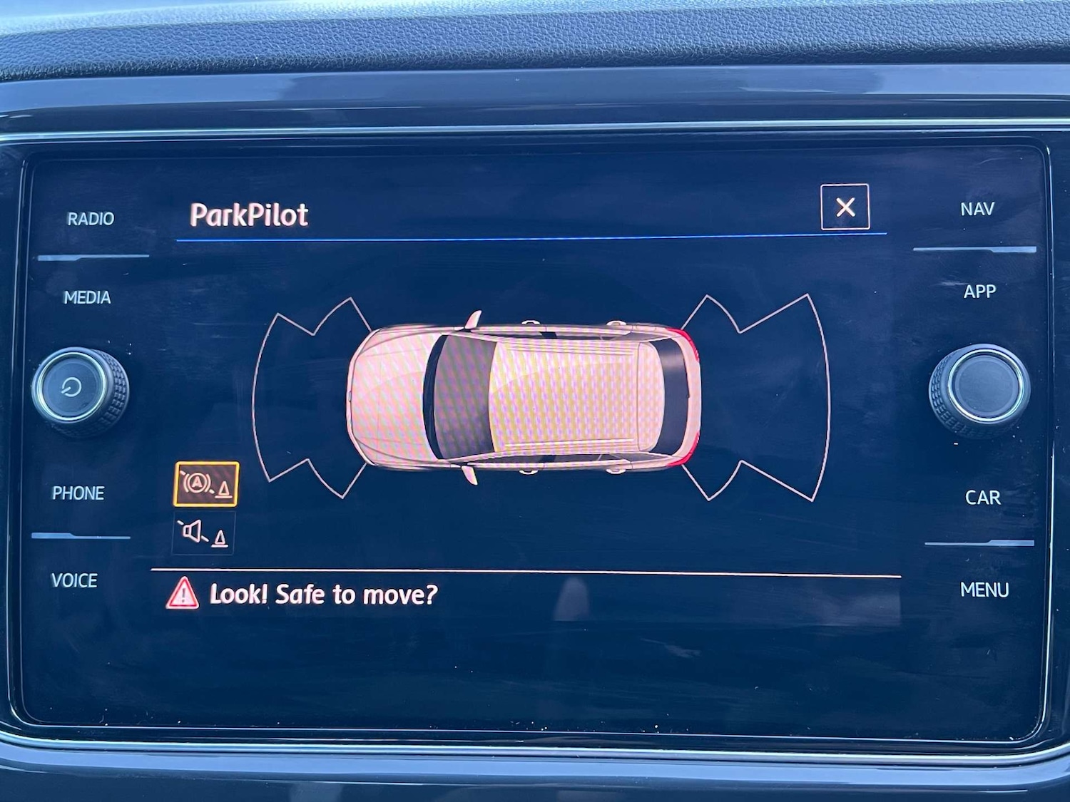 Used Volkswagen T-Roc 2018 for sale - 75956100: Photo 49