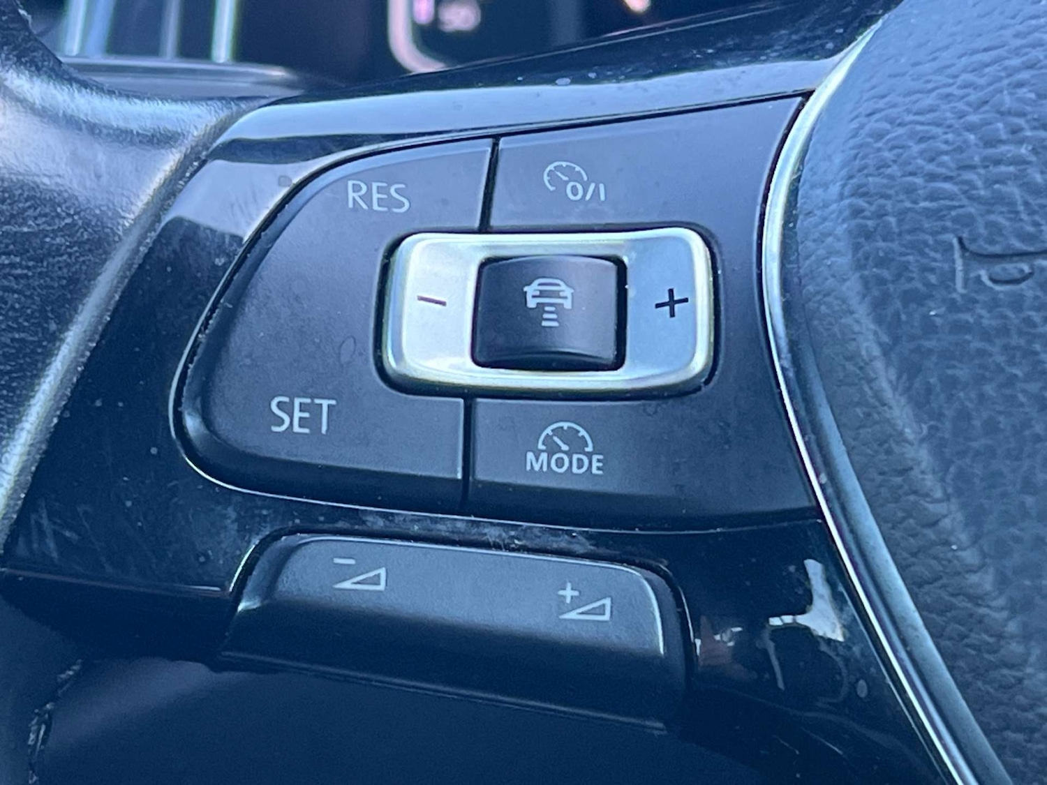 Used Volkswagen T-Roc 2018 for sale - 75956100: Photo 53