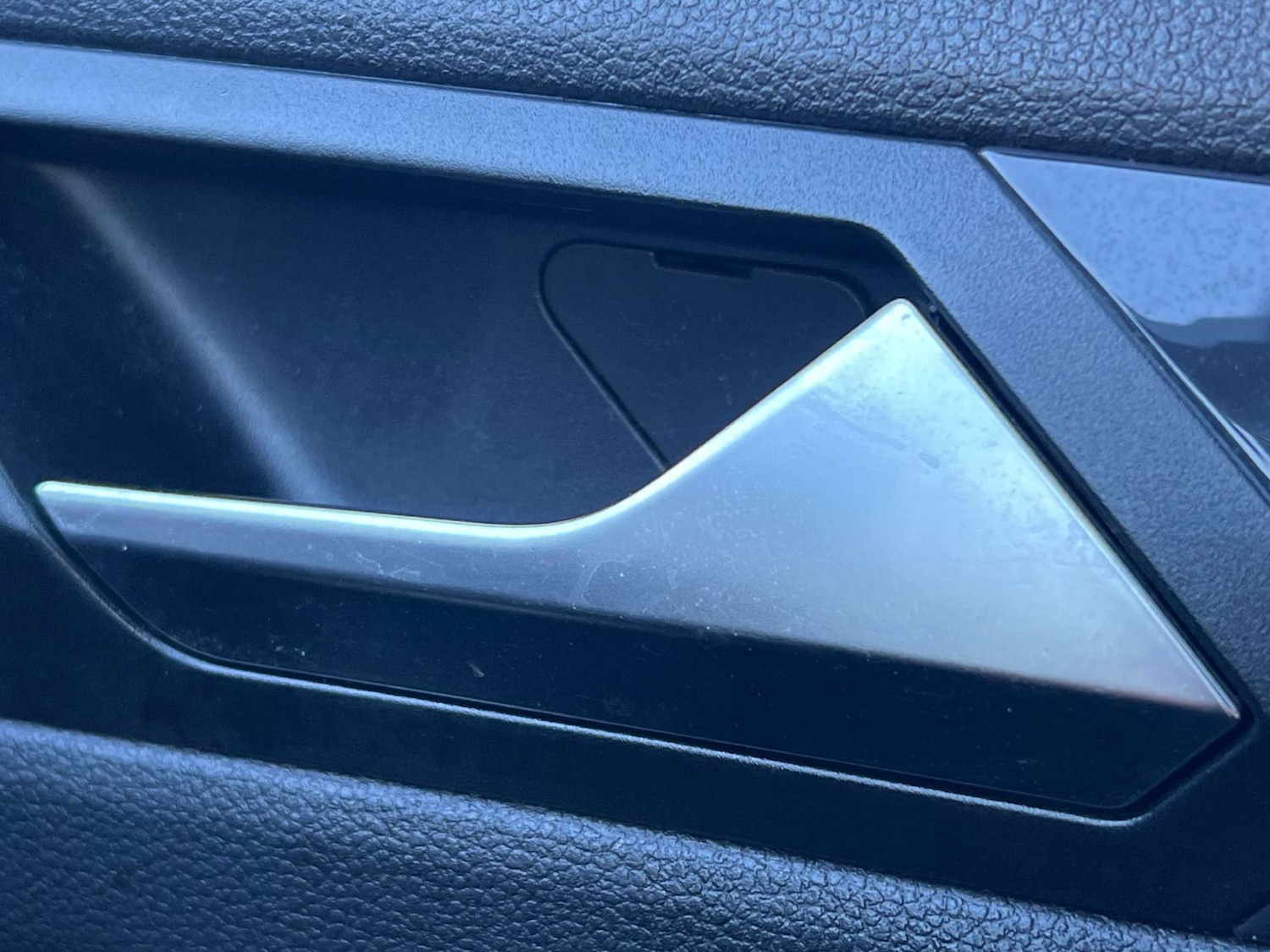 Used Volkswagen T-Roc 2018 for sale - 75956100: Photo 60