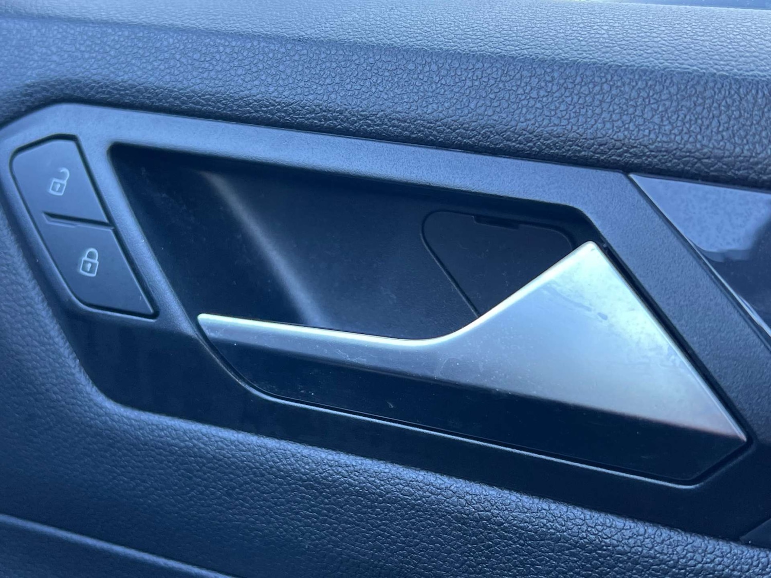 Used Volkswagen T-Roc 2018 for sale - 75956100: Photo 61