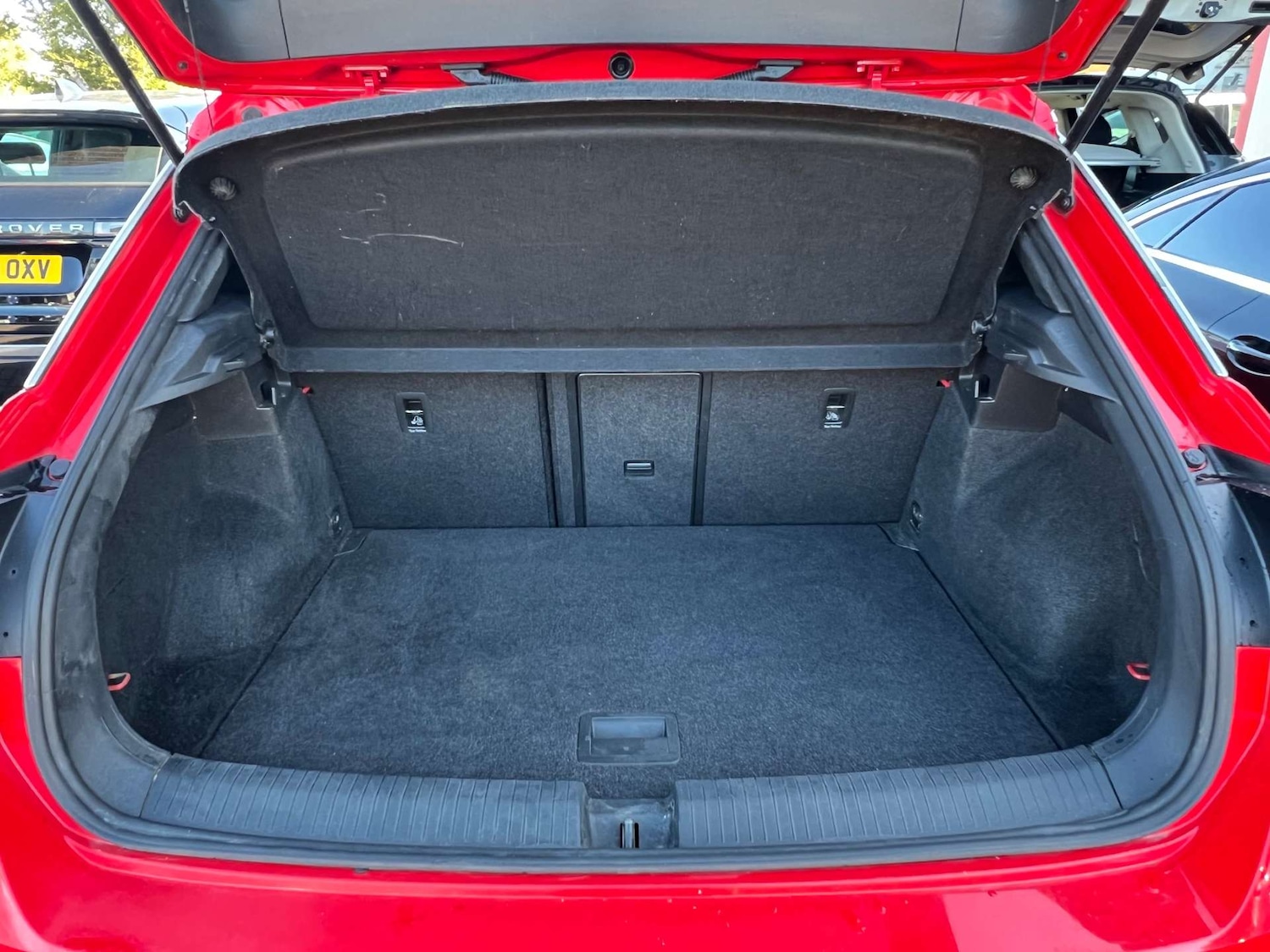 Used Volkswagen T-Roc 2018 for sale - 75956100: Photo 65