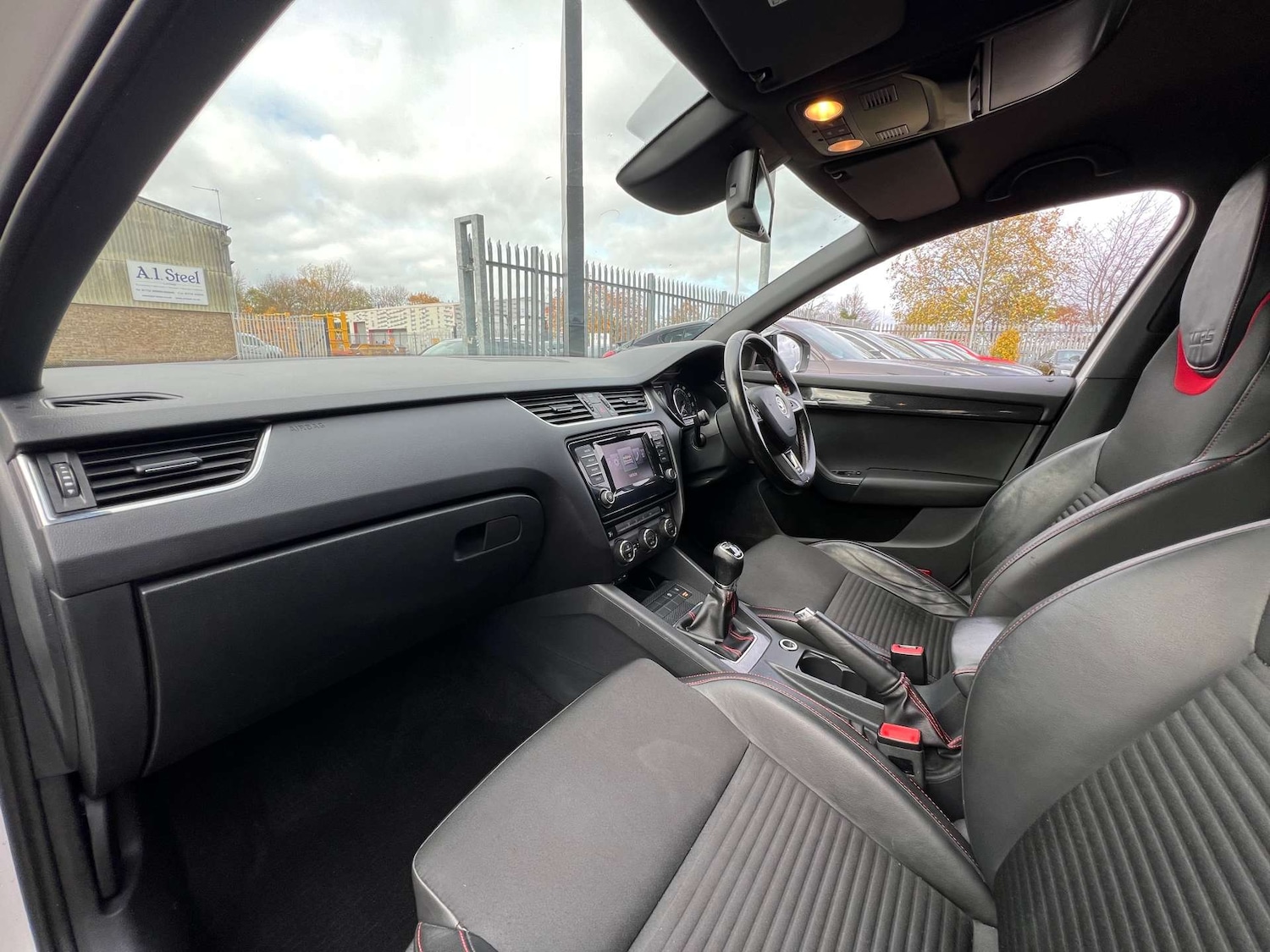 Used Skoda Octavia 2014 for sale - 76253839: Photo 32