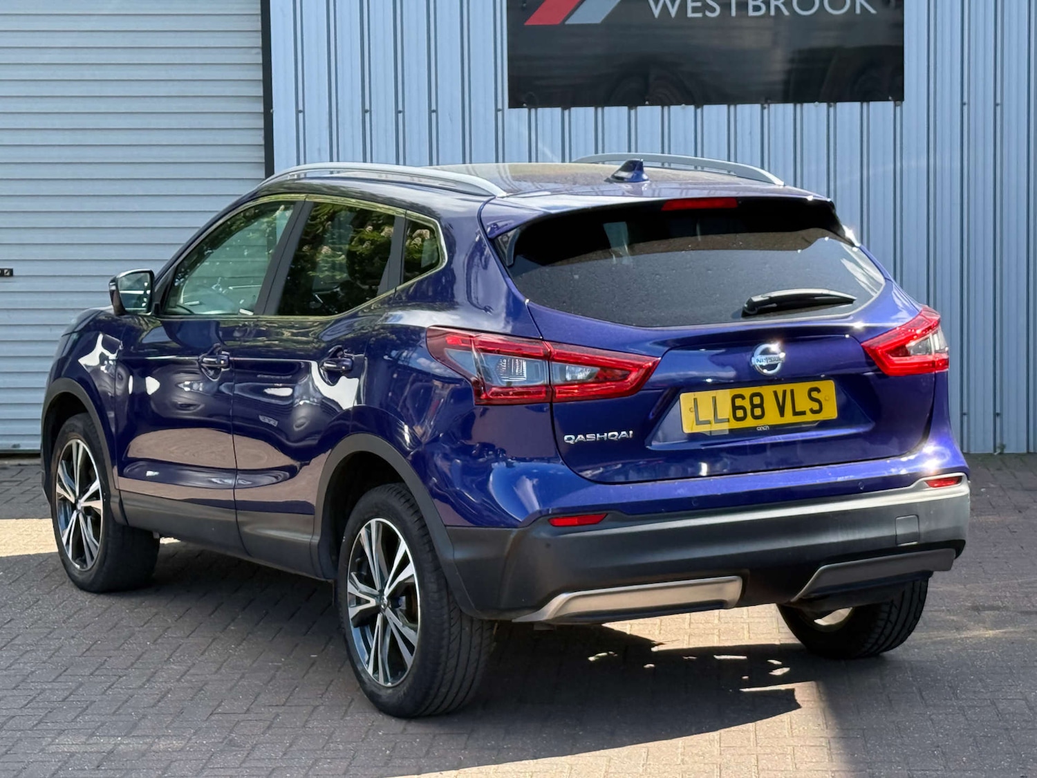 Used Nissan Qashqai 2018 for sale - 77704072: Photo 24