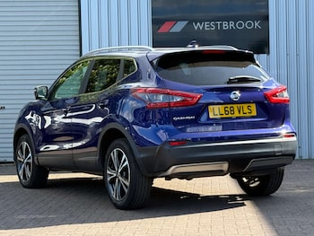 Used Nissan Qashqai 2018 for sale - 77704072: Photo