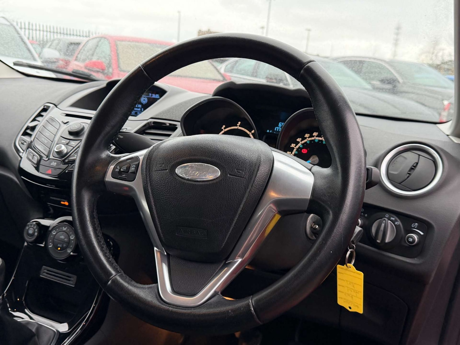 Used Ford Fiesta 2013 for sale - 77211860: Photo 25