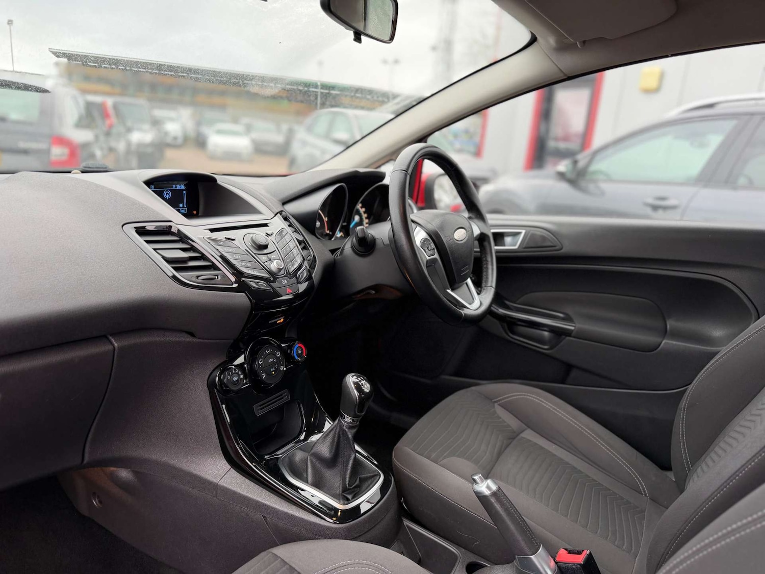 Used Ford Fiesta 2013 for sale - 77211860: Photo 33