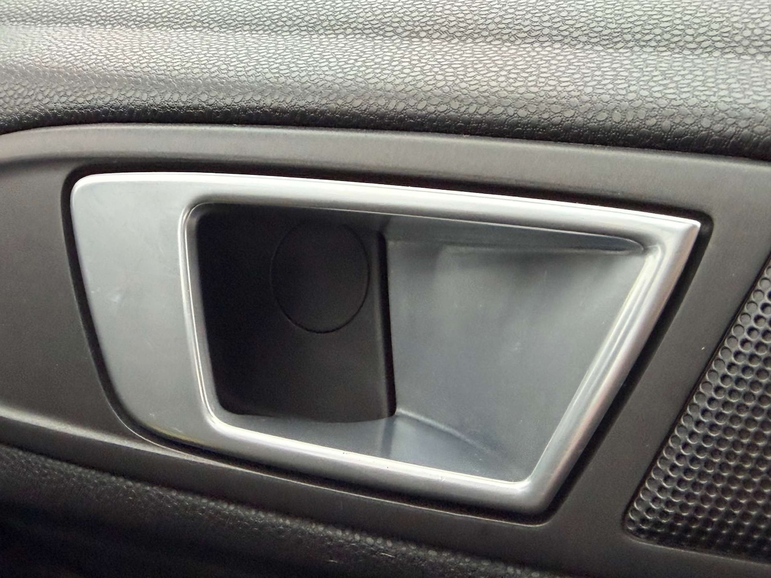 Used Ford Fiesta 2013 for sale - 77211860: Photo 47