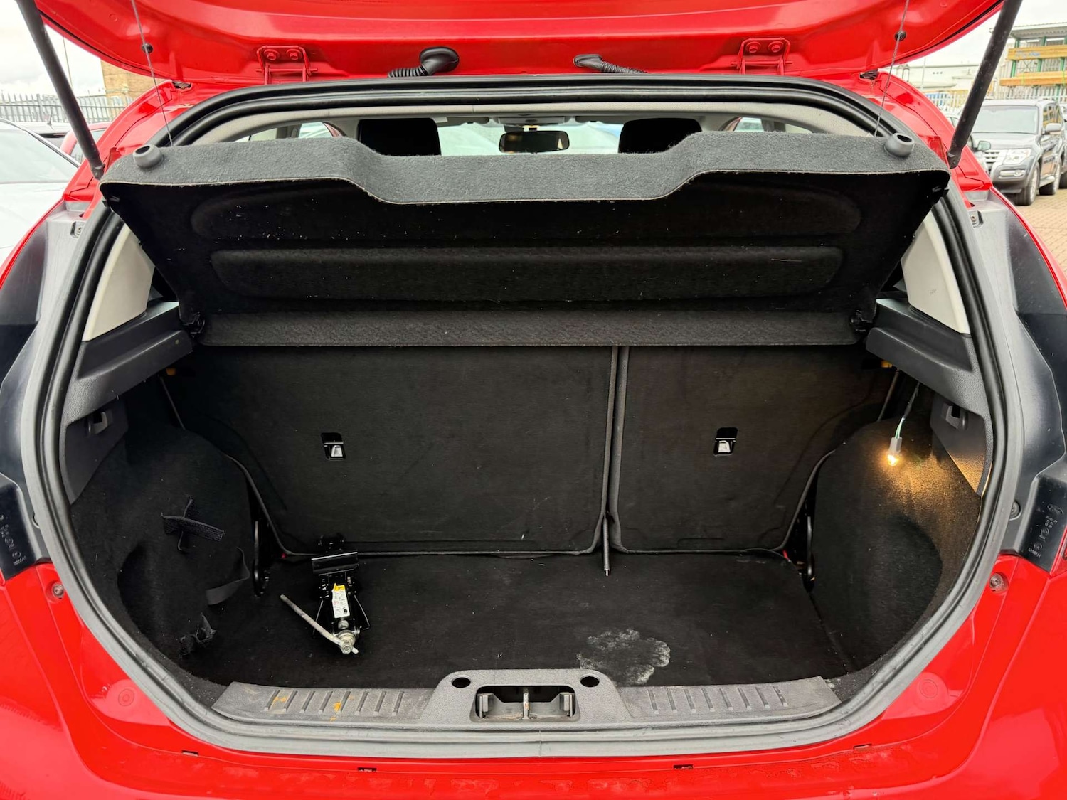 Used Ford Fiesta 2013 for sale - 77211860: Photo 49